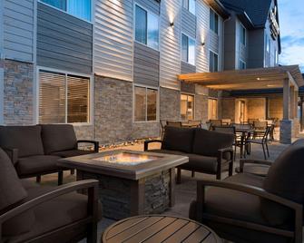 Country Inn & Suites by Radisson, St. Cloud West - St. Cloud - Patio