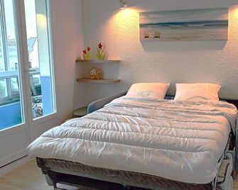 Newly renovated studio 2 minutes' walk from the beach and town center - La Turballe - Chambre