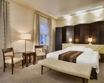 Mamaison Hotel Le Regina Warsaw - ורשה - חדר שינה