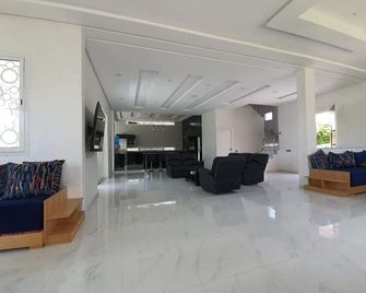 Private Villa + Wifi, 25mns From Marrakech - Sidi Abdellah Ghiat - Hall d’entrée