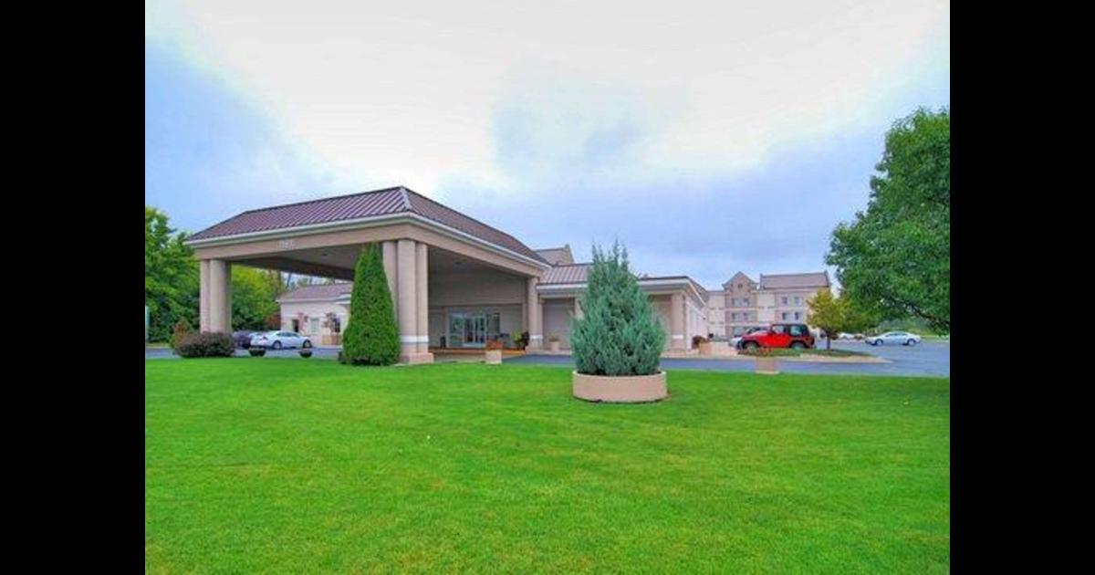 Comfort Inn 79 1 2 6 Birch Run Hotel Deals Reviews Kayak