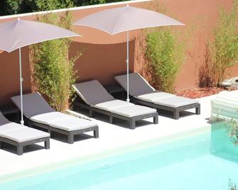 Le clos d'Uzès - Uzès - Piscina