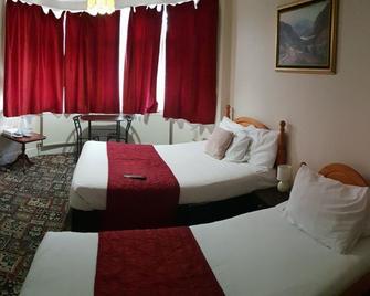 Euro Hotel Harrow - Harrow - Bedroom