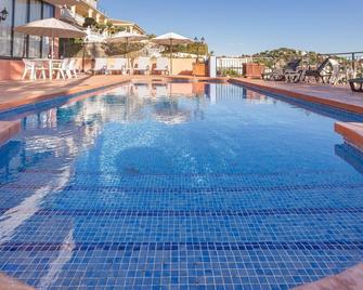 Mediterráneo Outdoor Pool - Μάλαγα - Πισίνα