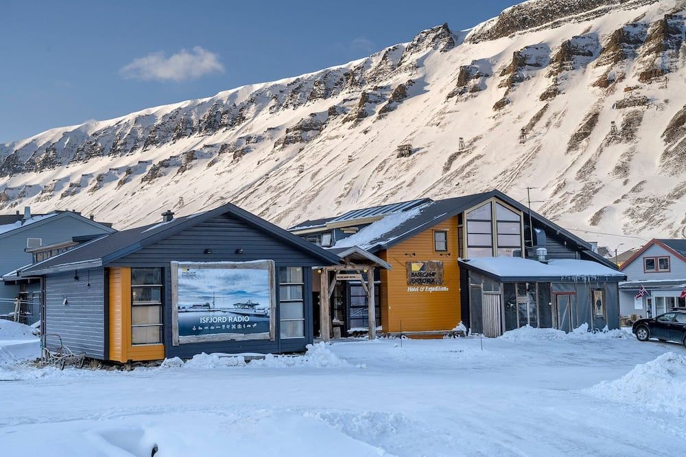 Basecamp Hotel - Longyearbyen