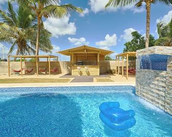 The Patio #12 Bed and Breakfast with Pool - Higüey - Piscina