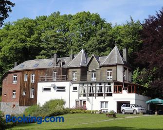 Parkhotel Villa Des Effats Vielsalm - Vielsalm - Building