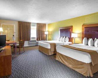Quality Inn & Suites at Coos Bay - North Bend - Bedroom