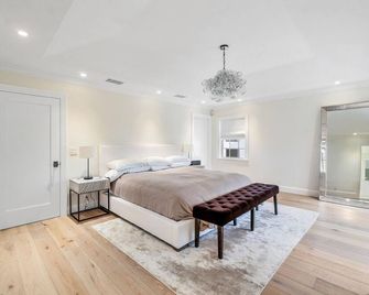 Beachfront Stunningly Modern 3 Bedroom Townhome - Boca Raton - Chambre