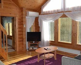 Vuoristomaja by Interhome - Sastamala - Sala de estar