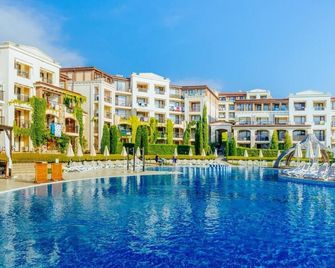 Green Life Beach Resort Sozopol - Sozopol - Pool