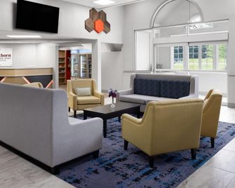 Hawthorn Extended Stay by Wyndham Chambersburg - Chambersburg - Lounge