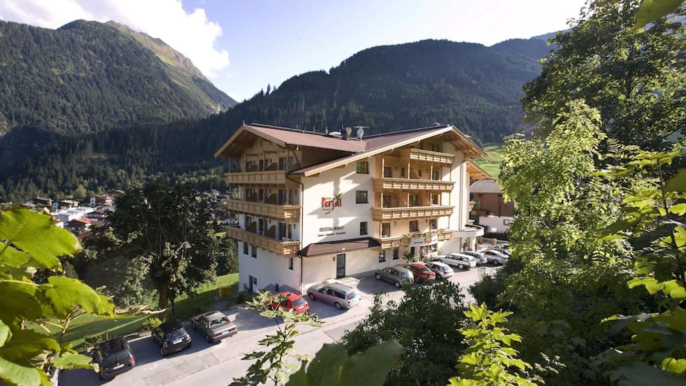 Superior Hotel Persal