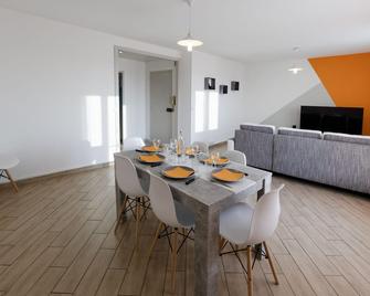 Appart'Hôtel - l'île en mouvement - Montbéliard - Comedor