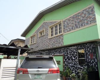 Megsplace Inn - Lagos - Building
