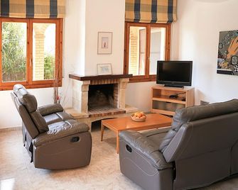 Superb villa near sandy beach Sant Pere Pescador, Amfora 64 - Sant Pere Pescador
