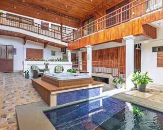 Hotel Ribera La Paz - Alajuela
