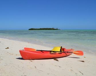 Swains Cay Lodge - Moxey Town - Playa