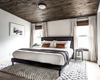 Pinewood Bungalow - Luxury Cabin, Kid-Friendly - Catskill - Chambre