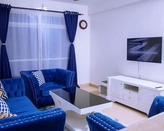 Lux Suites Mkomani Holiday Apartments - Mombasa - Living room