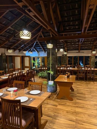 Great Himalayan Resort Mcleodganj - דרמאסאלה - מסעדה
