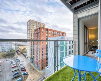 Cotels at The Hub Serviced Apartments Fi - Milton Keynes - Balcony