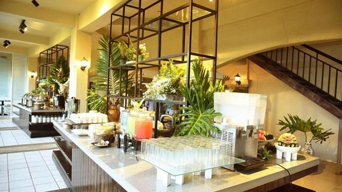 فوريست كريست نيتشر هوتل آند ريزورت