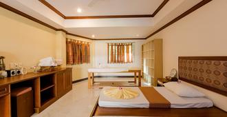 Serenity Lakeside Resort - Kathu - Bedroom