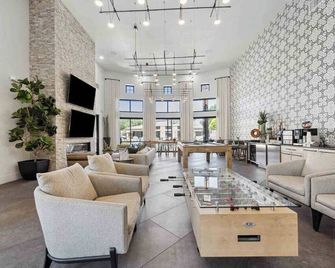 Boulevard Stays Luxe 1BR by Stadium Pool Parking Gym 07 - Glendale - Lobby