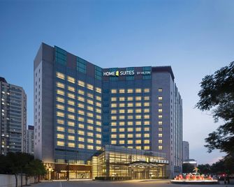 Home2 Suites by Hilton Beijing West Railway Station - Beijing - Building