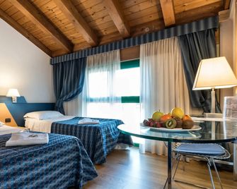 West Point Airport Hotel - Dossobuono