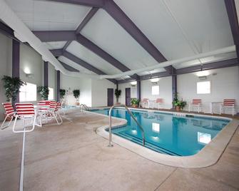 Host Inn All Suites - Wilkes-Barre