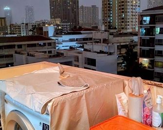 Stay with Ease at Grand Residence 12 - Bangkok
