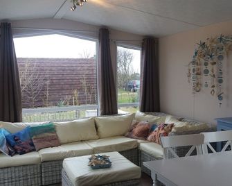 5. Beachhouse, 1km from Sea, Swimming Pool, Playground, Camping - Petten - Salon