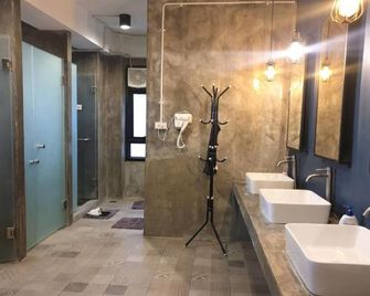 Silom Space Hostel - Bangkok - Baño