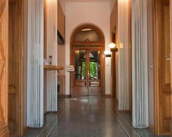 Cangrande Hotel - Lazise - Hallway