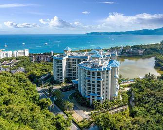 Holiday Inn & Suites Sanya Yalong Bay By IHG - Sanya - Gebouw