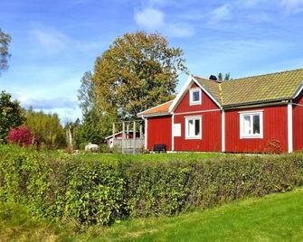 4 person holiday home in Brålanda-By Traum - Brålanda - Edificio