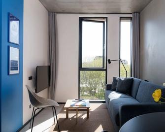 Århus North boutique apartment by Daniel & Jacob's - Aarhus - Sala de estar