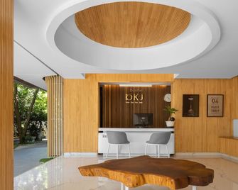 Baan Khao Hua Jook - Ko Samui - Front desk