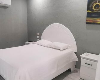 Hotel Cambri - Nagua - Schlafzimmer