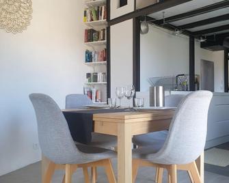 Duplex sur les étangs de Peyriac de Mer - Peyriac-de-Mer - Dining room