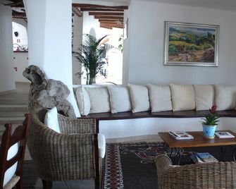 Hotel Nuraghe Arvu - Dorgali - Sala de estar