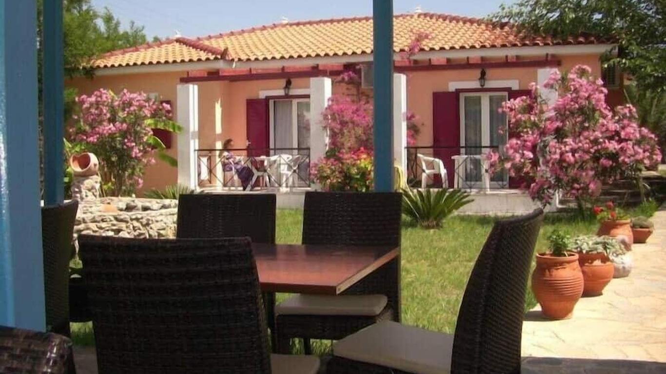 Zeus Apartments