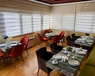 Clover - Baku - Restaurant