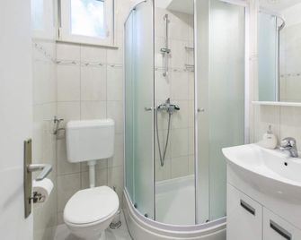 Apartments Magdalena - Bol - Bagno