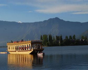 The Lalit Grand Palace Srinagar - Srinagar