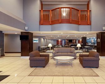 Wingate by Wyndham Erie - Erie - Lobby