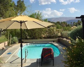 De Anza Country Club; Comfortable and spacious home on 14th fairway with pool - Borrego Springs - Pool