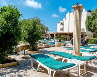 King's Hotel - Paphos - Patio